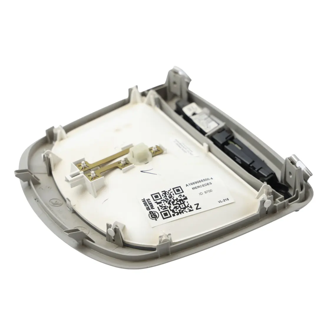 Plafonnier Intérieur Arrière Gris pour Mercedes ML W166 à propos du numéro de pièce A1669066500 Mercedes ML W166 Plafonnier Intérieur Arrière Gris - SKU A1669066500-4 - Numéro de pièce A1669066500