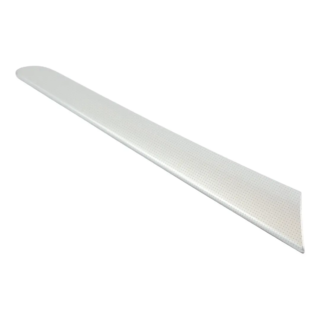 Moldura Tarjeta Puerta Trasera Derecha para Mercedes W169 con número de pieza A1697370482 Mercedes W169 Moldura Tarjeta Puerta Trasera Derecha - SKU A1697370482 - Número de pieza A1697370482