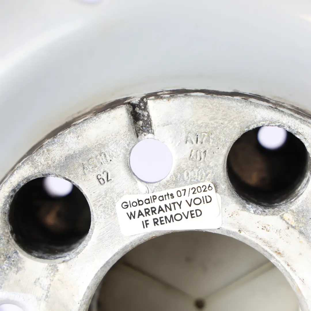 Srebrna Felga Aluminiowa 16" 7J ET:34 do Mercedes R171 o numerze A1714010902 Mercedes R171 Srebrna Felga Aluminiowa 16" 7J ET:34 - SKU A1714010902-1 - Numer Części A1714010902