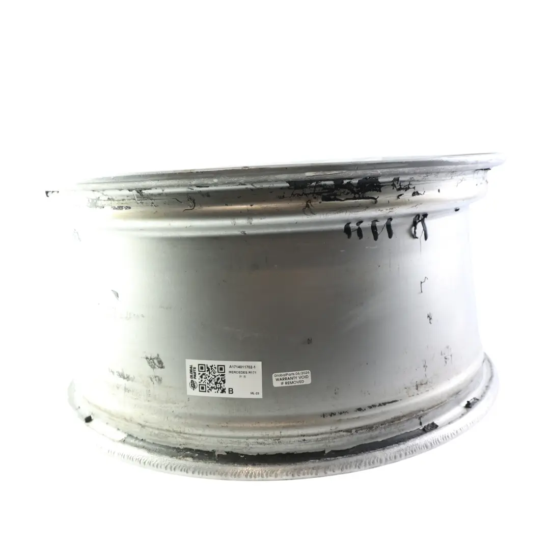 Felga Aluminiowa Tylna Srebrna 18" 8,5J ET:30 do Mercedes R171 C209 AMG o numerze A1714011702 Mercedes R171 C209 AMG Felga Aluminiowa Tylna Srebrna 18" 8,5J ET:30 - SKU A1714011702-1 - Numer Części A1714011702