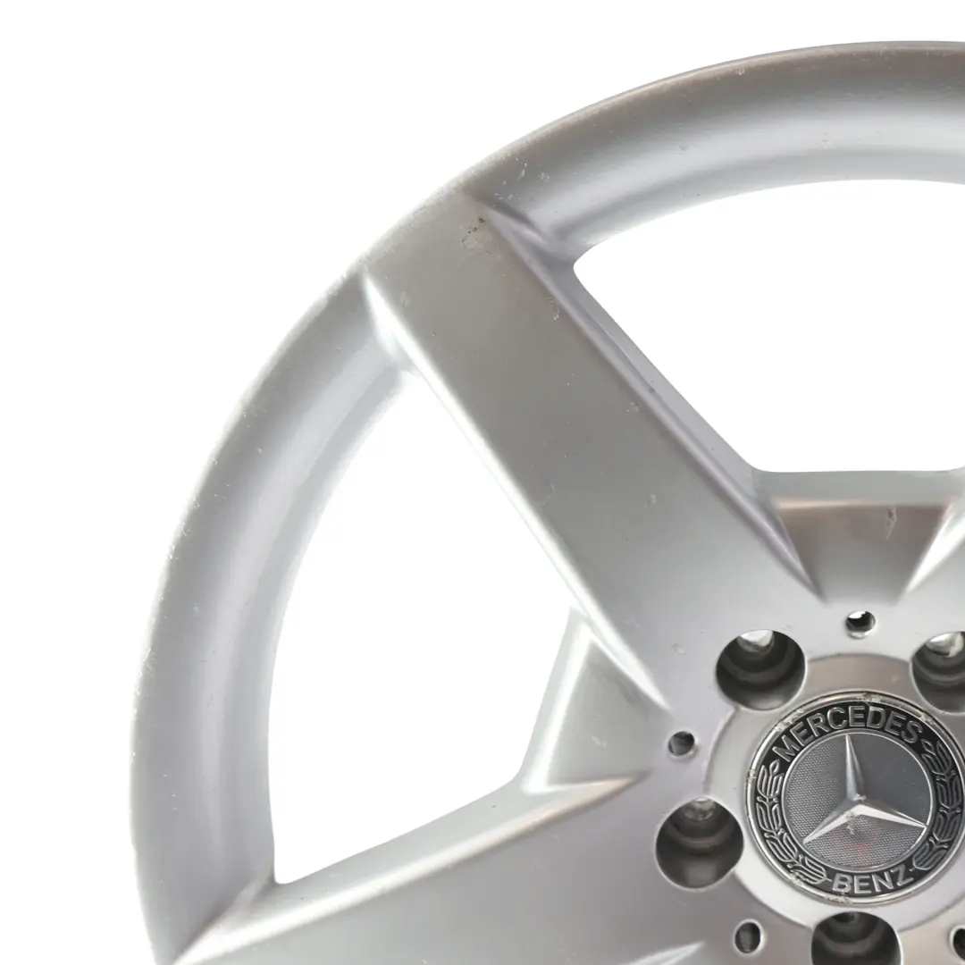 Llanta aleación trasera plateada 18" 8,5J ET:30 para Mercedes C209 AMG con número de pieza A1714011702 Mercedes C209 AMG Llanta aleación trasera plateada 18" 8,5J ET:30 - SKU A1714011702-1 - Número de pieza A1714011702