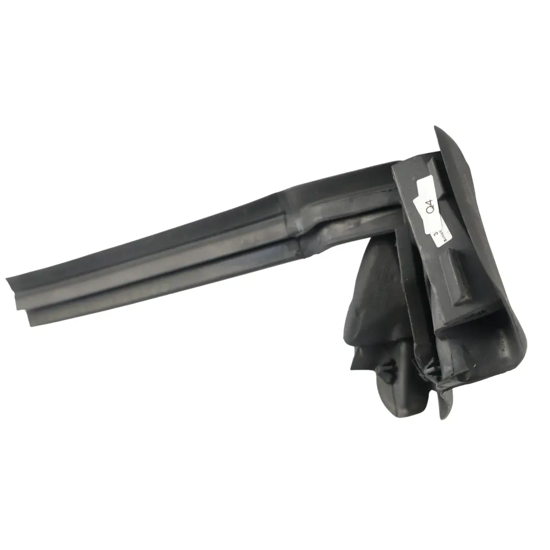 Guarnizione Vetro Porta Posteriore Interno Sinistro per Mercedes R172 con numero di parte A1726700338 Mercedes R172 Guarnizione Vetro Porta Posteriore Interno Sinistro - SKU A1726700338 - Numero di parte A1726700338