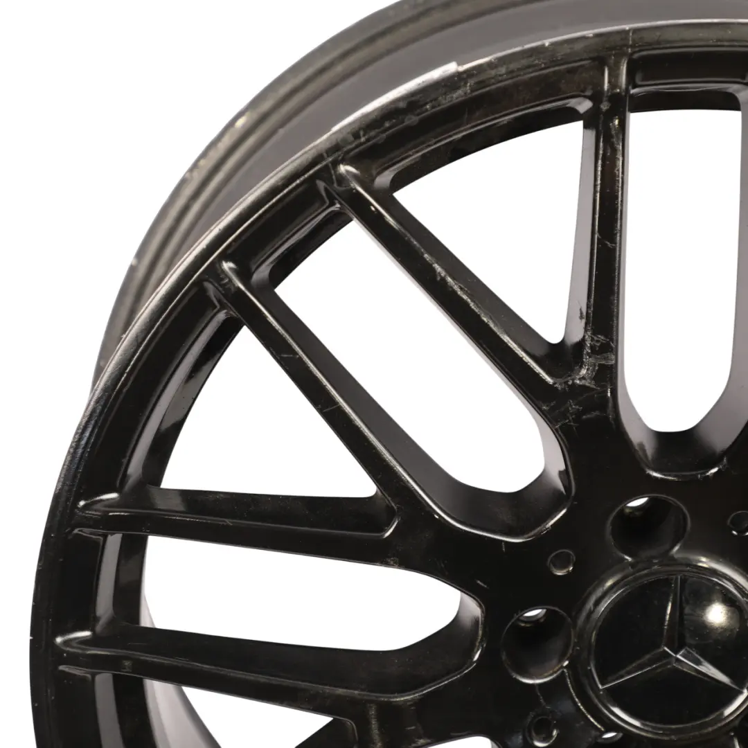 Jante alliage noire 18" ET:52 7.5J pour Mercedes W176 W246 AMG à propos du numéro de pièce A1764010200 Mercedes W176 W246 AMG Jante alliage noire 18" ET:52 7.5J - SKU A1764010200-6 - Numéro de pièce A1764010200