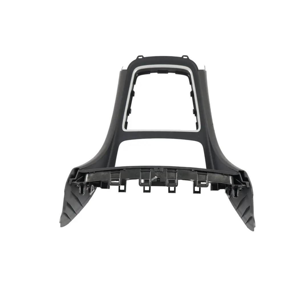 Panel Moldura Consola Central para Mercedes W176 con número de pieza A1766800871 Mercedes W176 Panel Moldura Consola Central - SKU A1766800871 - Número de pieza A1766800871