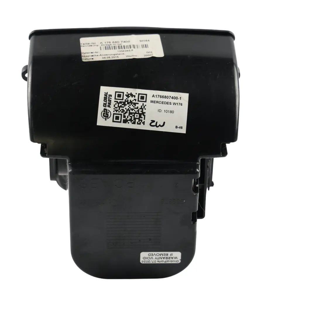 Mercedes W176 Consola Interior Panel Bandeja Almacenamiento Negro - SKU A1766807400-1 - Número de pieza A1766807400