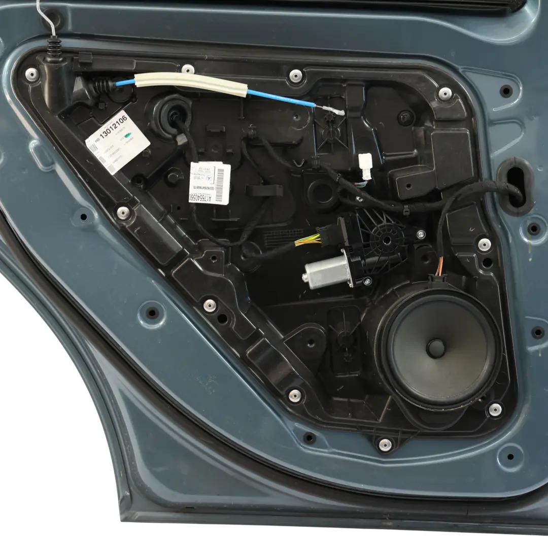 A-Klasse Tür Hinten Links Universum Blau Metallic 894 für Mercedes W176 mit Teilenummer A1767300105 Mercedes W176 A-Klasse Tür Hinten Links Universum Blau Metallic 894 - SKU A1767300105-UNI - Teilenummer A1767300105