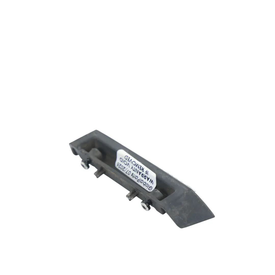 Mercedes W176 Calandre Insigne Badge Emblème Logo AMG - SKU A1768170300 - Numéro de pièce A1768170300