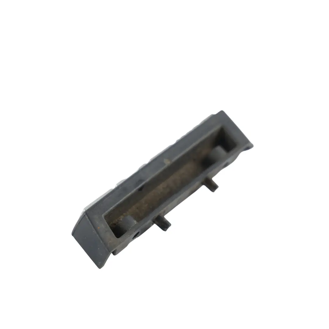 Mercedes W176 Emblemat Kratki Chłodnicy AMG Przedni - SKU A1768173500 - Numer Części A1768173500