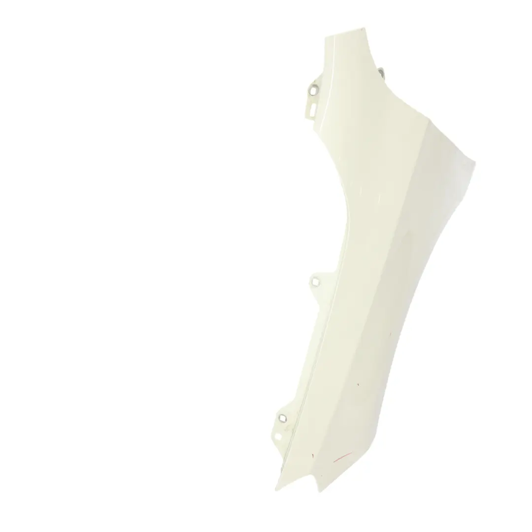 Mercedes W176 Parafango Pannello Laterale Anteriore Sinistro Bianco Calcite - SKU A1768810101-CW - Numero di parte A1768810101