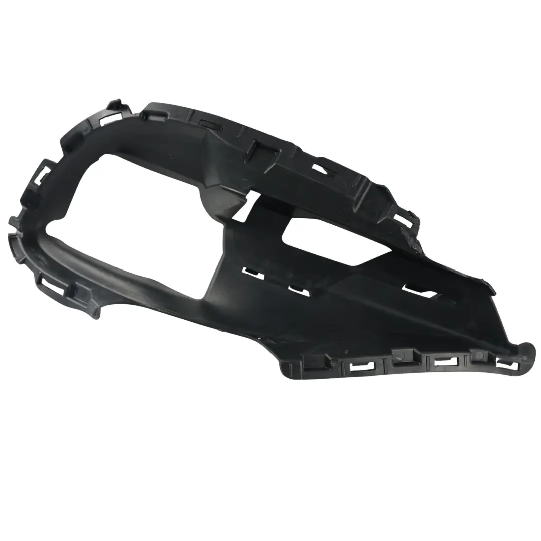 Stoßstange Vorne Luftkanal Segment Rechts für Mercedes W176 AMG mit Teilenummer A1768855500 Mercedes W176 AMG Stoßstange Vorne Luftkanal Segment Rechts - SKU A1768855500 - Teilenummer A1768855500