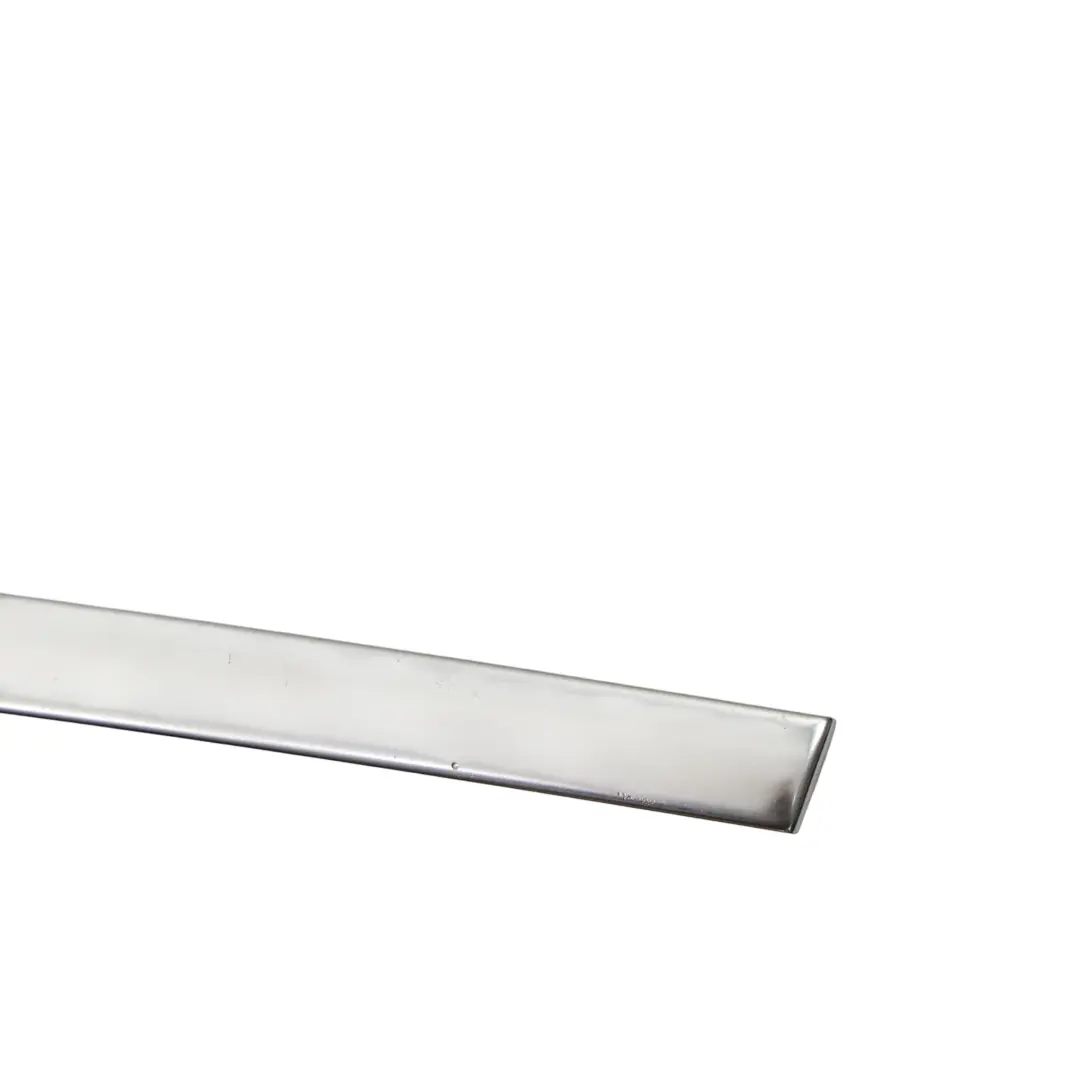 Türfenster Schiene Außen Leiste Chrom Vorne Links für Mercedes W177 mit Teilenummer A1777258900 Mercedes W177 Türfenster Schiene Außen Leiste Chrom Vorne Links - SKU A1777258900 - Teilenummer A1777258900