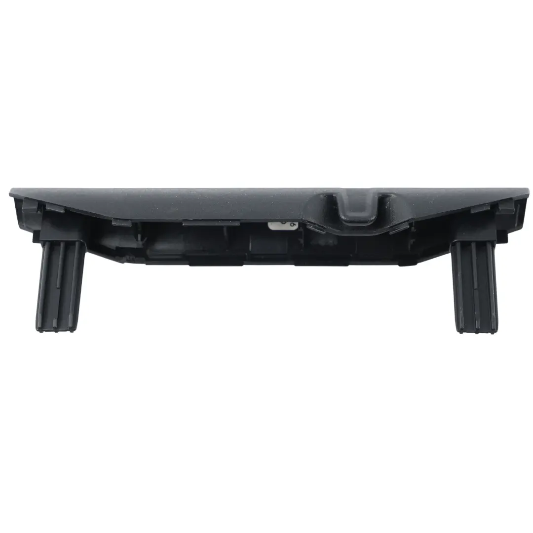 Support Moulure Hayon Coffre Garniture Gauche pour Mercedes W177 à propos du numéro de pièce A1777430300 Mercedes W177 Support Moulure Hayon Coffre Garniture Gauche - SKU A1777430300 - Numéro de pièce A1777430300