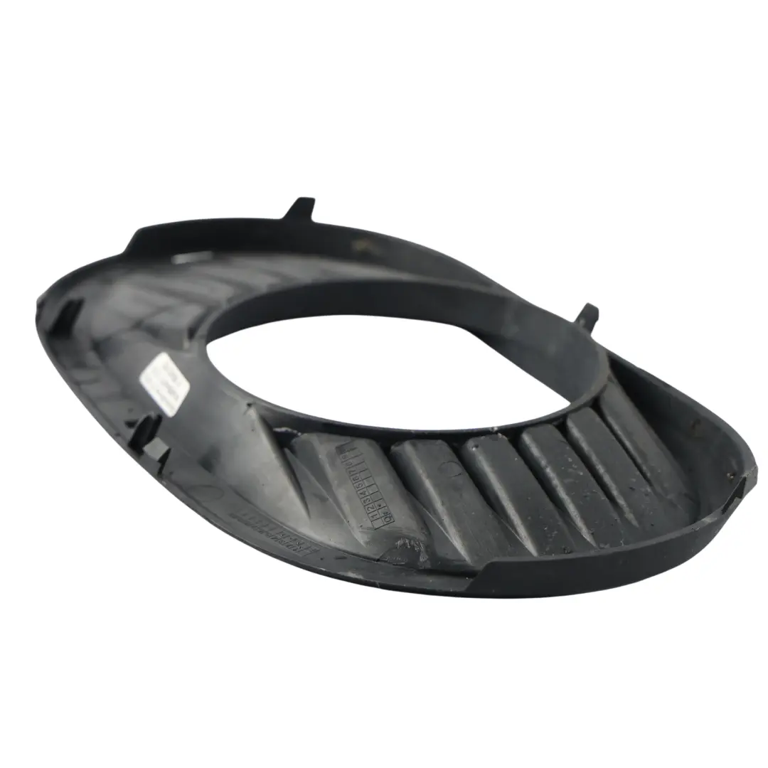 Mercedes W177 AMG Embellecedor Escape Parachoques Trasero Derecho - SKU A1778856201 - Número de pieza A1778856201