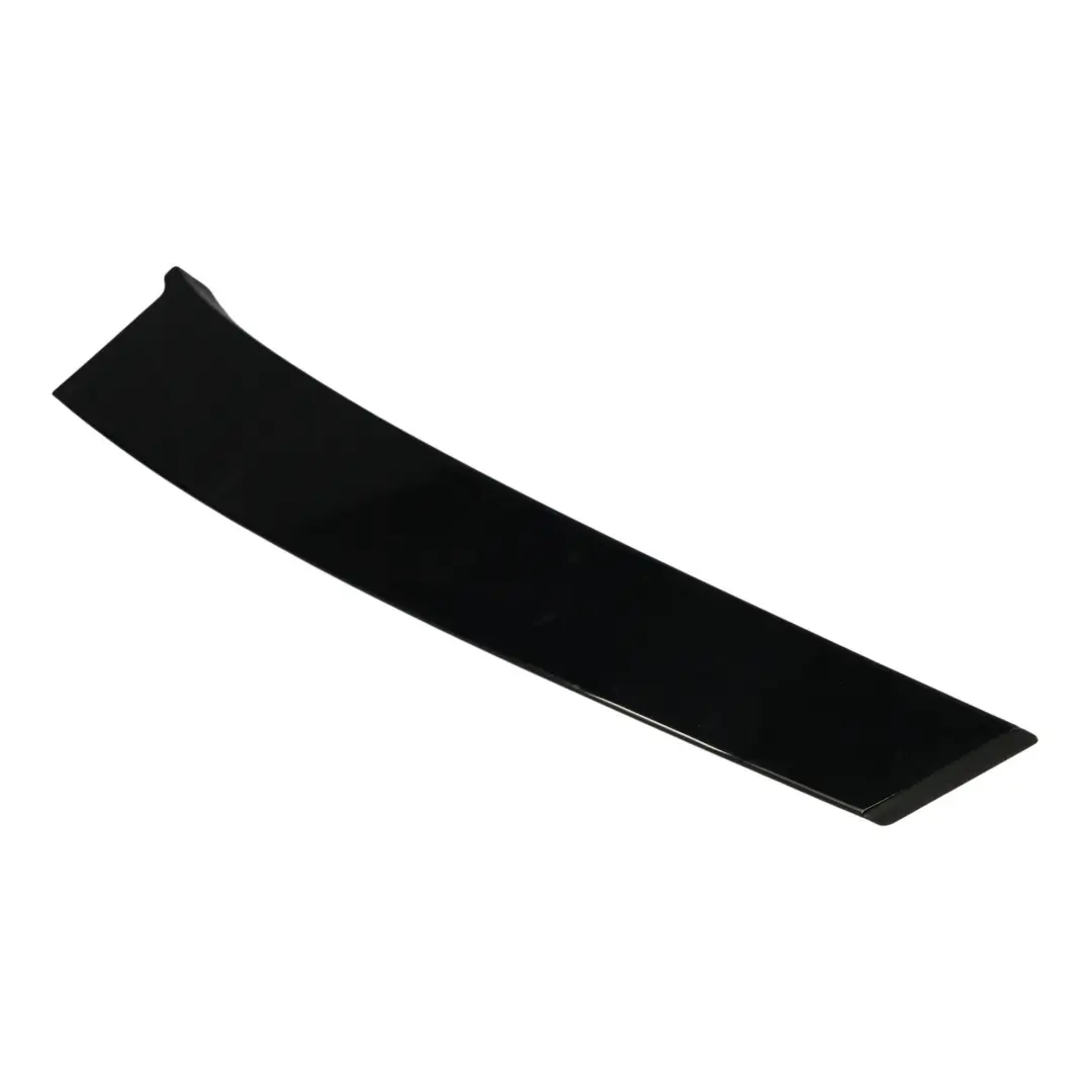 Moulure Garniture Montant C Arrière Gauche pour Mercedes S203 à propos du numéro de pièce A2036702187 Mercedes S203 Moulure Garniture Montant C Arrière Gauche - SKU A2036702187 - Numéro de pièce A2036702187