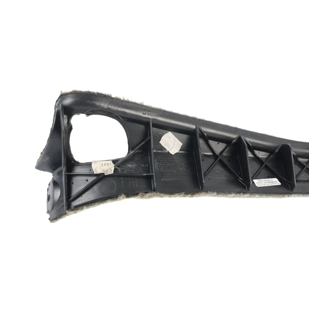 Cubierta Moldura Pilar D Inferior Maletero Izquierda para Mercedes S203 con número de pieza A2036900940 Mercedes S203 Cubierta Moldura Pilar D Inferior Maletero Izquierda - SKU A2036900940 - Número de pieza A2036900940