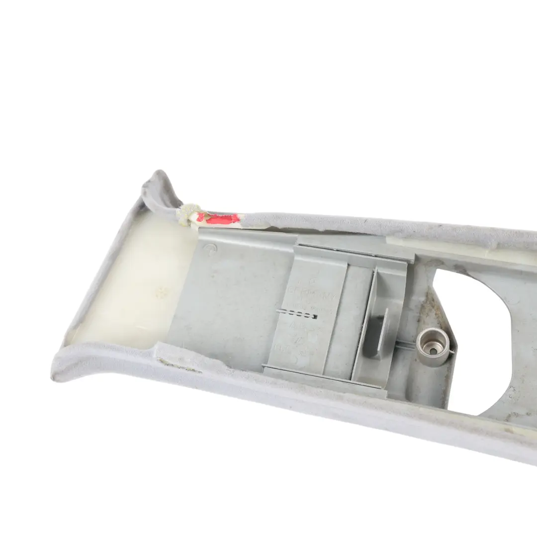 Salida Cinturón Pilar B Asiento Delantero Derecho para Mercedes W203 con número de pieza A2036901030 Mercedes W203 Salida Cinturón Pilar B Asiento Delantero Derecho - SKU A2036901030 - Número de pieza A2036901030