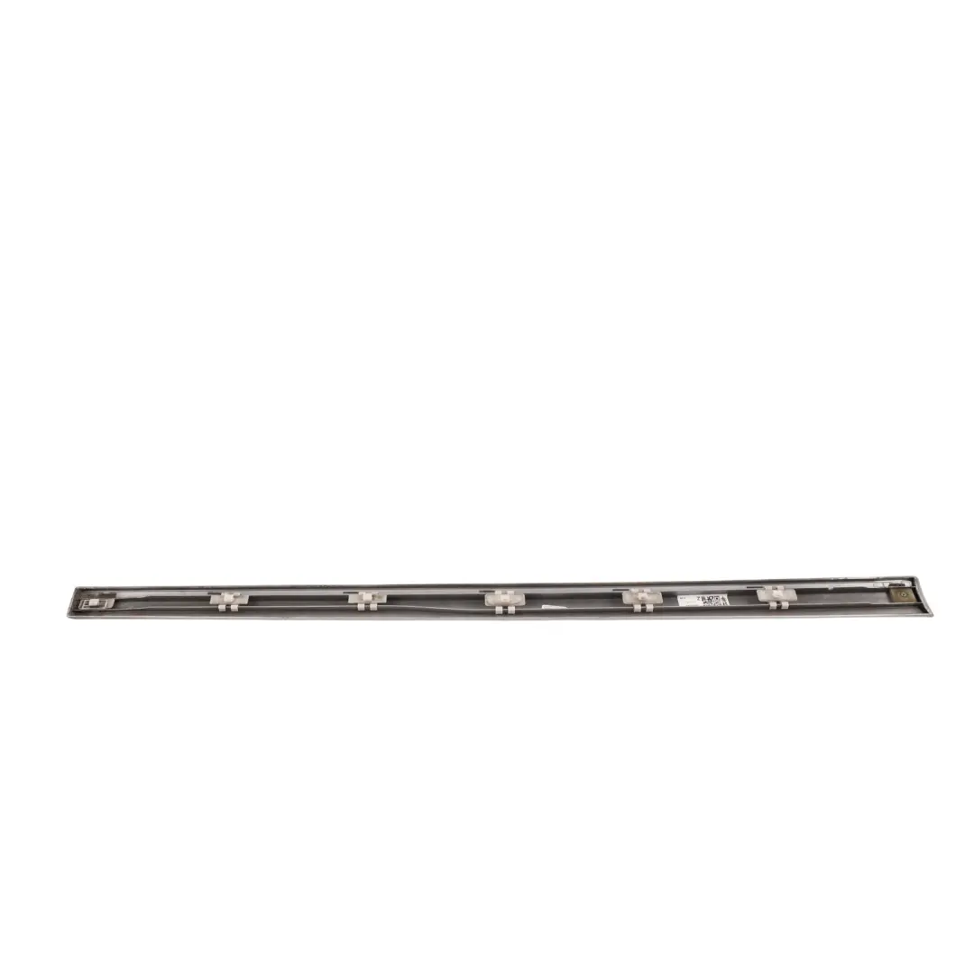 Mercedes W203 Moldura Puerta Delantera Derecha Plata Brillante-9744 - SKU A2036905062-BRS - Número de pieza A2036905062