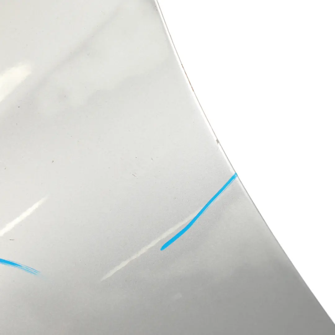 Panel Guardabarros Mercedes W203 Delantero Izquierdo Brilliant Silver - 744 para con número de pieza A2038800118 Panel Guardabarros Mercedes W203 Delantero Izquierdo Brilliant Silver - 744 - SKU A2038800118-BRS - Número de pieza A2038800118