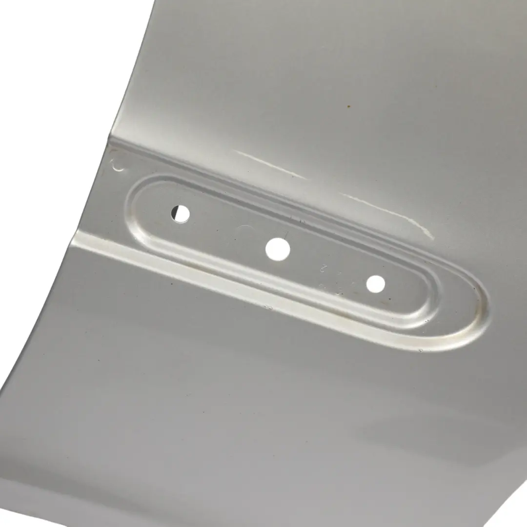 Panel Lateral Mercedes W203 Guardabarros Delantero Derecho Brilliant Silver 744 para con número de pieza A2038800218 Panel Lateral Mercedes W203 Guardabarros Delantero Derecho Brilliant Silver 744 - SKU A2038800218-BRS - Número de pieza A2038800218