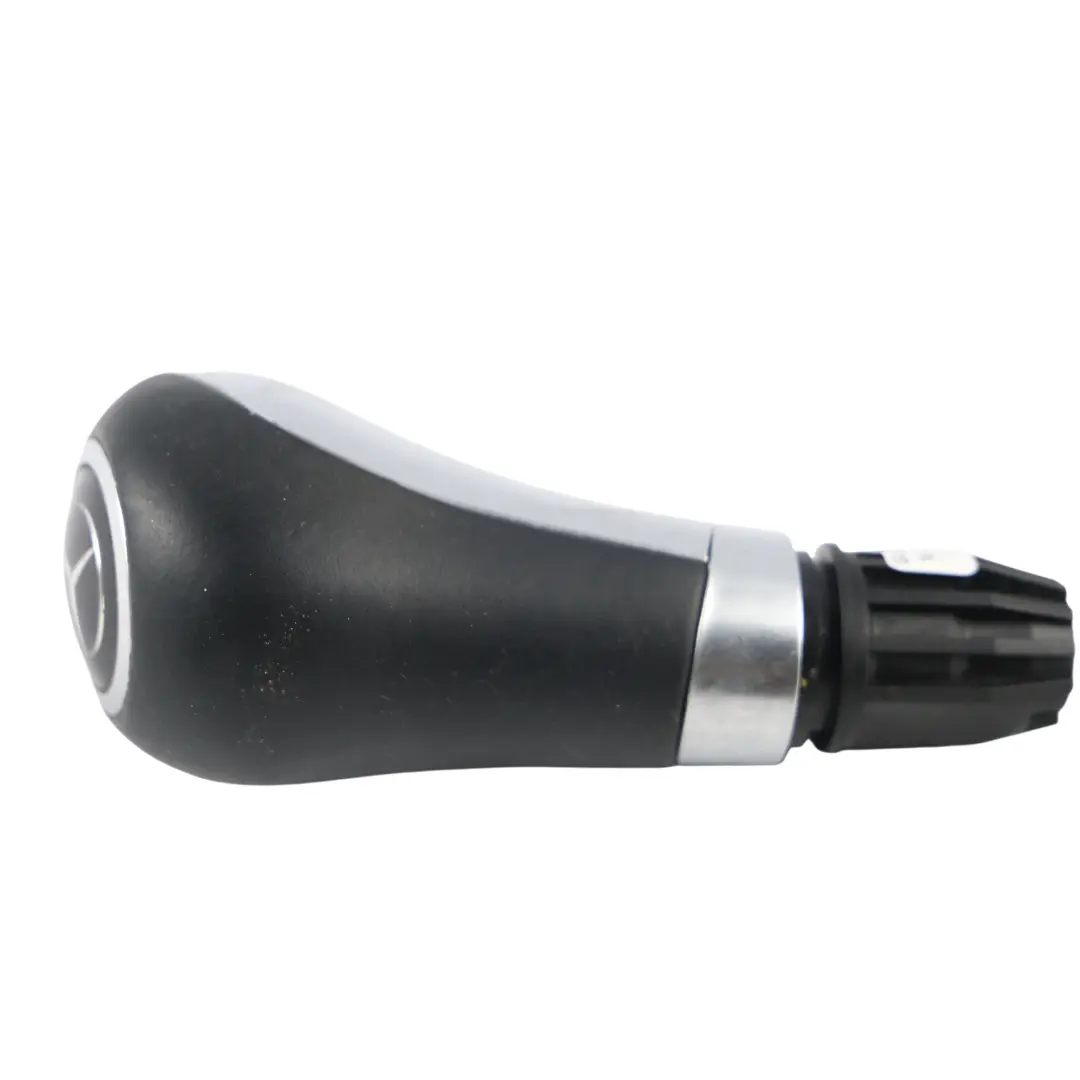 Gangwahlhebel Griff Automatik Getriebe für Mercedes W204 mit Teilenummer A2042677710 Mercedes W204 Gangwahlhebel Griff Automatik Getriebe - SKU A2042677710-3 - Teilenummer A2042677710