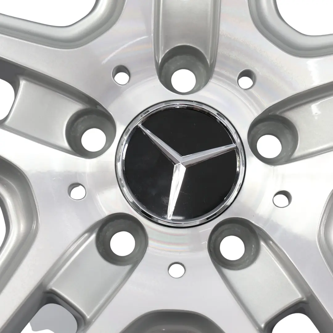Alu Felge Hinten 18" Doppelte Speiche 8,5J ET:54 A2044014202 für Mercedes W204 mit Teilenummer A2044014202-SET Mercedes W204 Alu Felge Hinten 18" Doppelte Speiche 8,5J ET:54 A2044014202 - SKU A2044014202-SET - Teilenummer A2044014202-SET