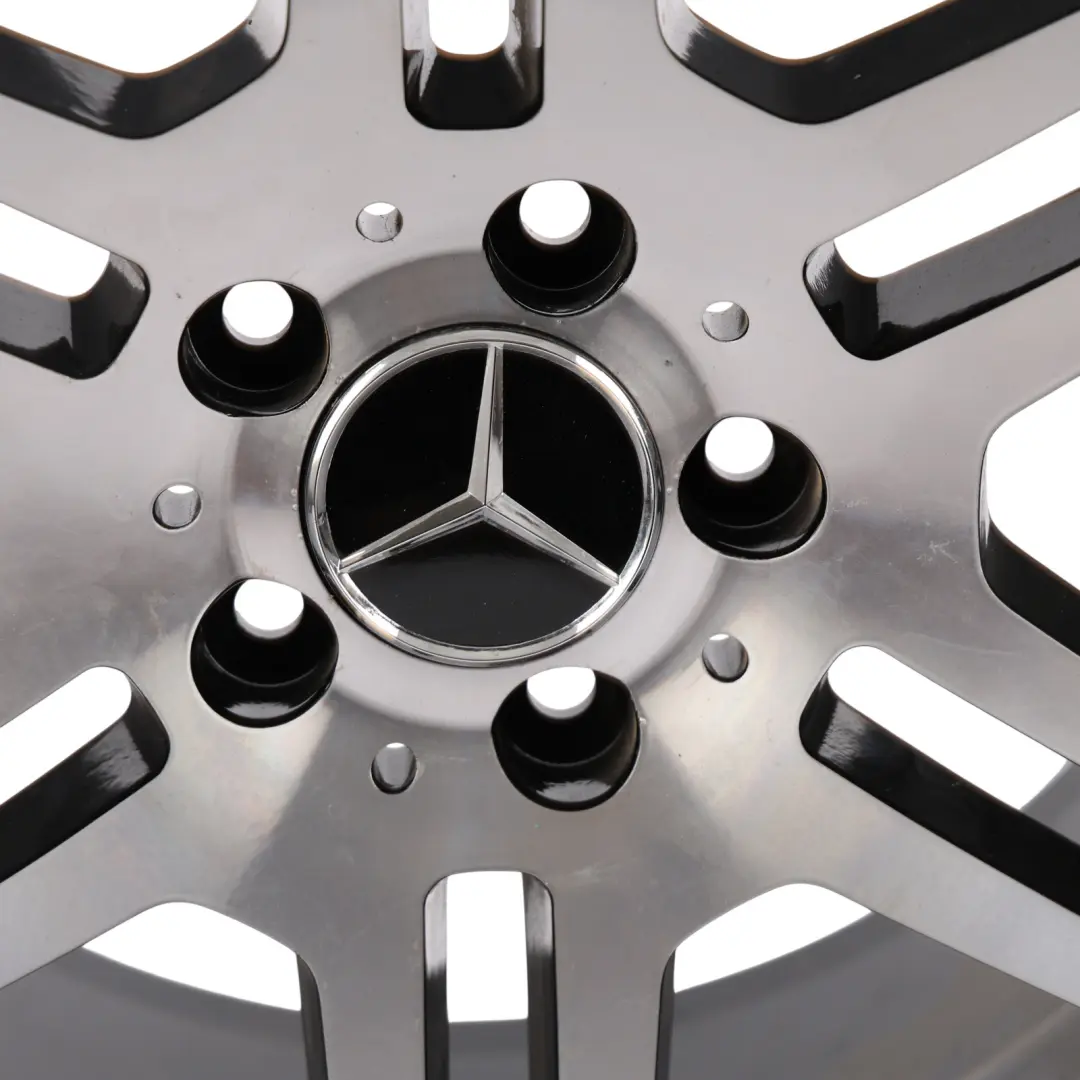 Cerchi In Lega A Doppio Raggio 17" Et:58 8,5J per Mercedes W204 Amg con numero di parte A2044014602 Mercedes W204 Amg Cerchi In Lega A Doppio Raggio 17" Et:58 8,5J - SKU A2044014602 - Numero di parte A2044014602