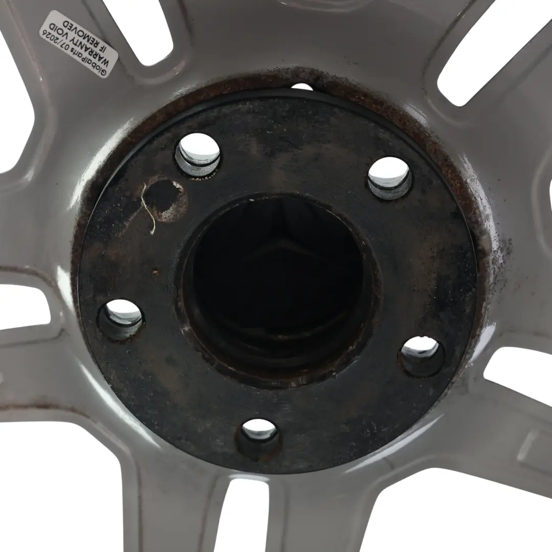 Alu Felge Hinten 17" 8.5J ET:58 5 Doppelte Speiche für Mercedes W204 mit Teilenummer A2044019702 Mercedes W204 Alu Felge Hinten 17" 8.5J ET:58 5 Doppelte Speiche - SKU A2044019702-6 - Teilenummer A2044019702