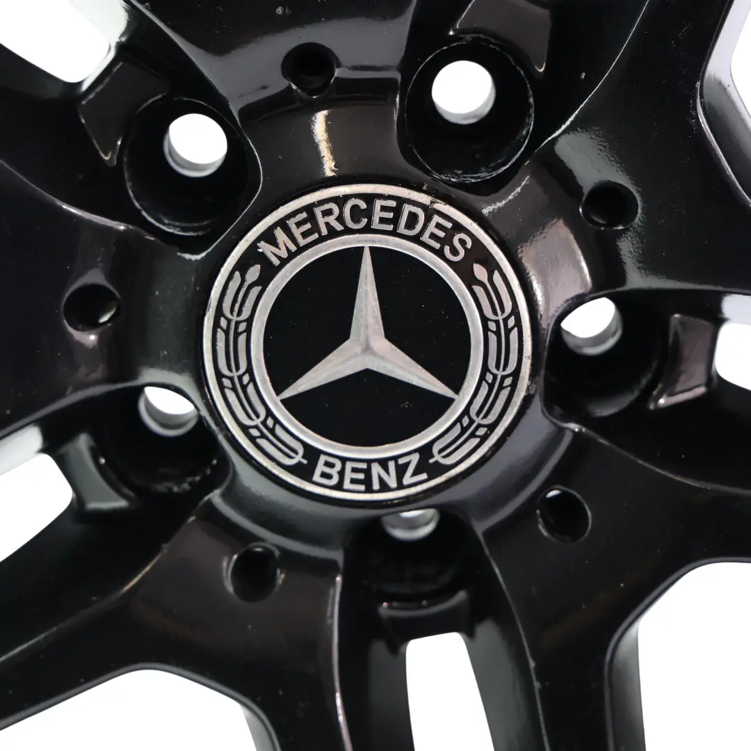 Tylna Felga 17" 8.5J ET58 5 Dwuramienna do Mercedes W204 o numerze A2044019702 Mercedes W204 Tylna Felga 17" 8.5J ET58 5 Dwuramienna - SKU A2044019702-6 - Numer Części A2044019702