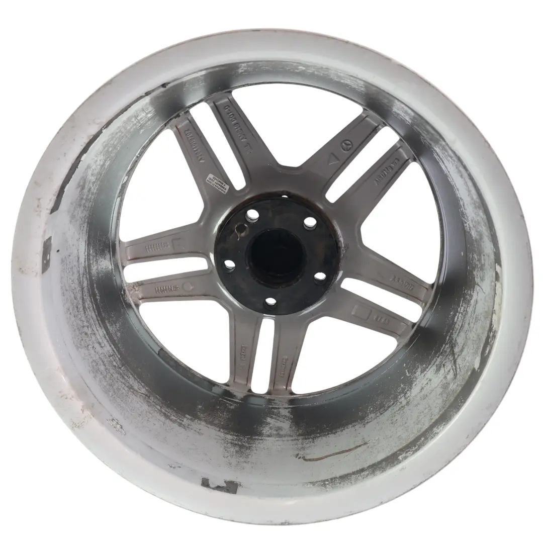 Jante Alliage Arrière 17" 8.5J ET:58 5 Double Rayon pour Mercedes W204 à propos du numéro de pièce A2044019702 Mercedes W204 Jante Alliage Arrière 17" 8.5J ET:58 5 Double Rayon - SKU A2044019702-6 - Numéro de pièce A2044019702