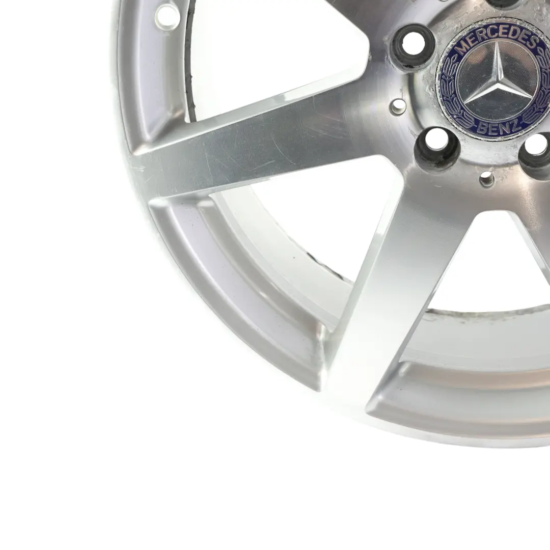 Cerchio in lega anteriore a 7 razze 18" 8J ET:50 per Mercedes W204 con numero di parte A2044019802 Mercedes W204 Cerchio in lega anteriore a 7 razze 18" 8J ET:50 - SKU A2044019802-1 - Numero di parte A2044019802