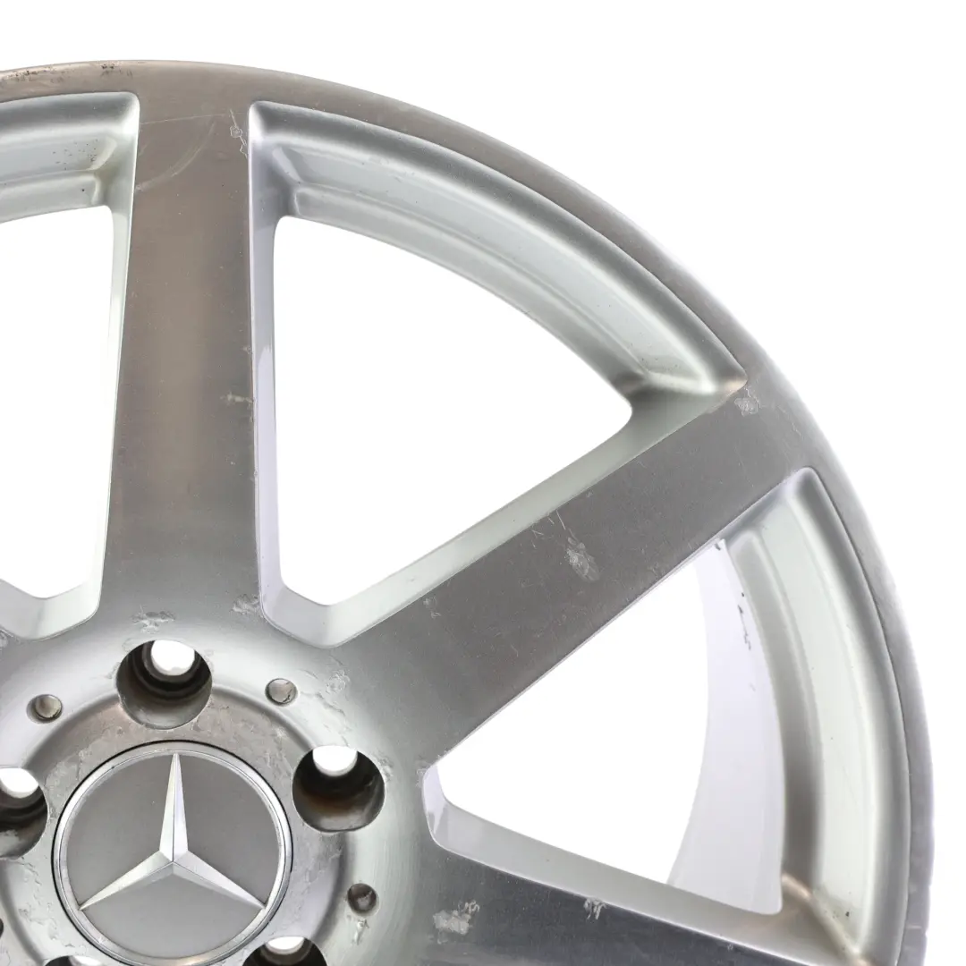 Felga Aluminiowa 18" do Mercedes W204 o numerze A2044019902 Mercedes W204 Felga Aluminiowa 18" - SKU A2044019902-1 - Numer Części A2044019902