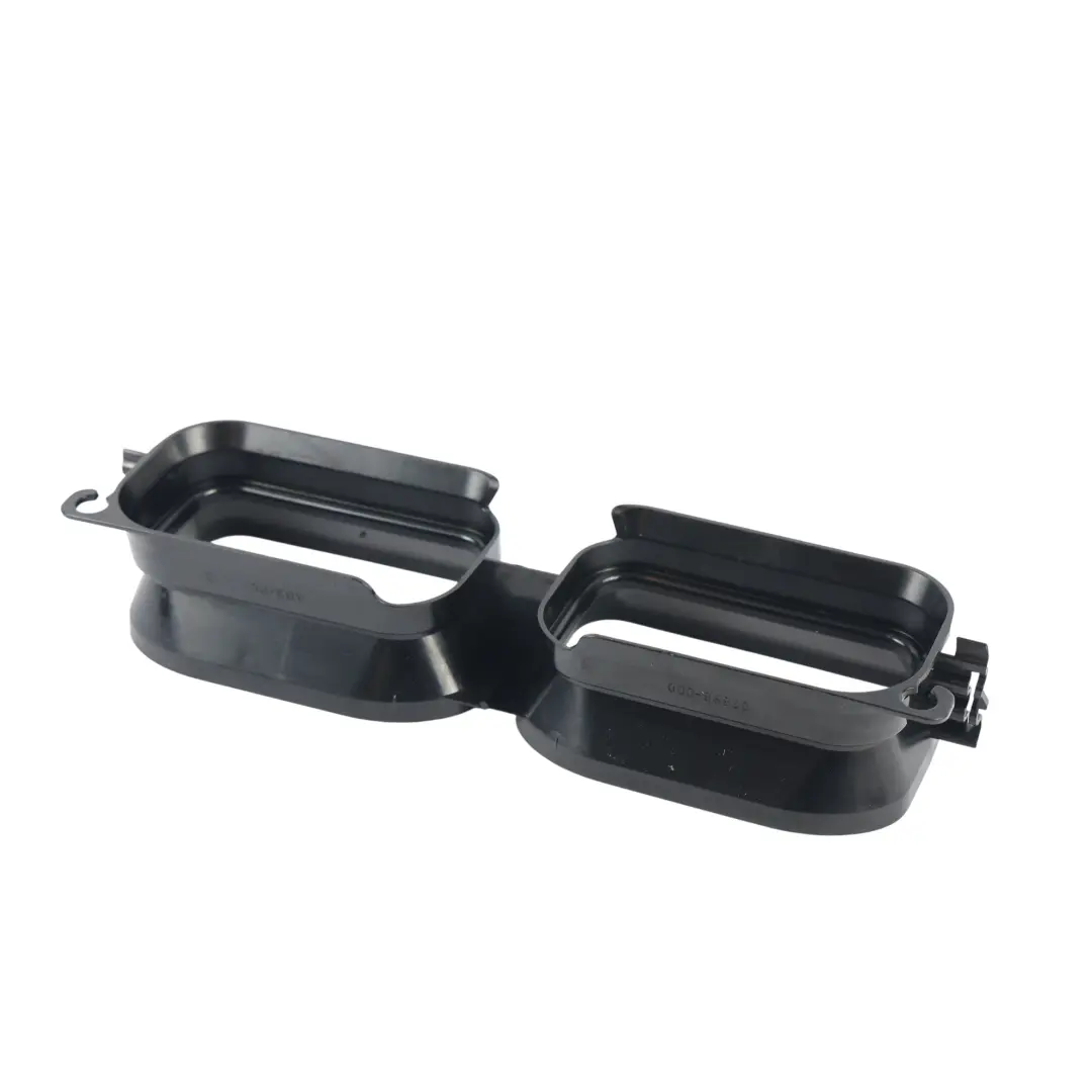 Rama Wlotu Powietrza Przedni Panel Czołowy do Mercedes W204 o numerze A2046830032 Mercedes W204 Rama Wlotu Powietrza Przedni Panel Czołowy - SKU A2046830032 - Numer Części A2046830032
