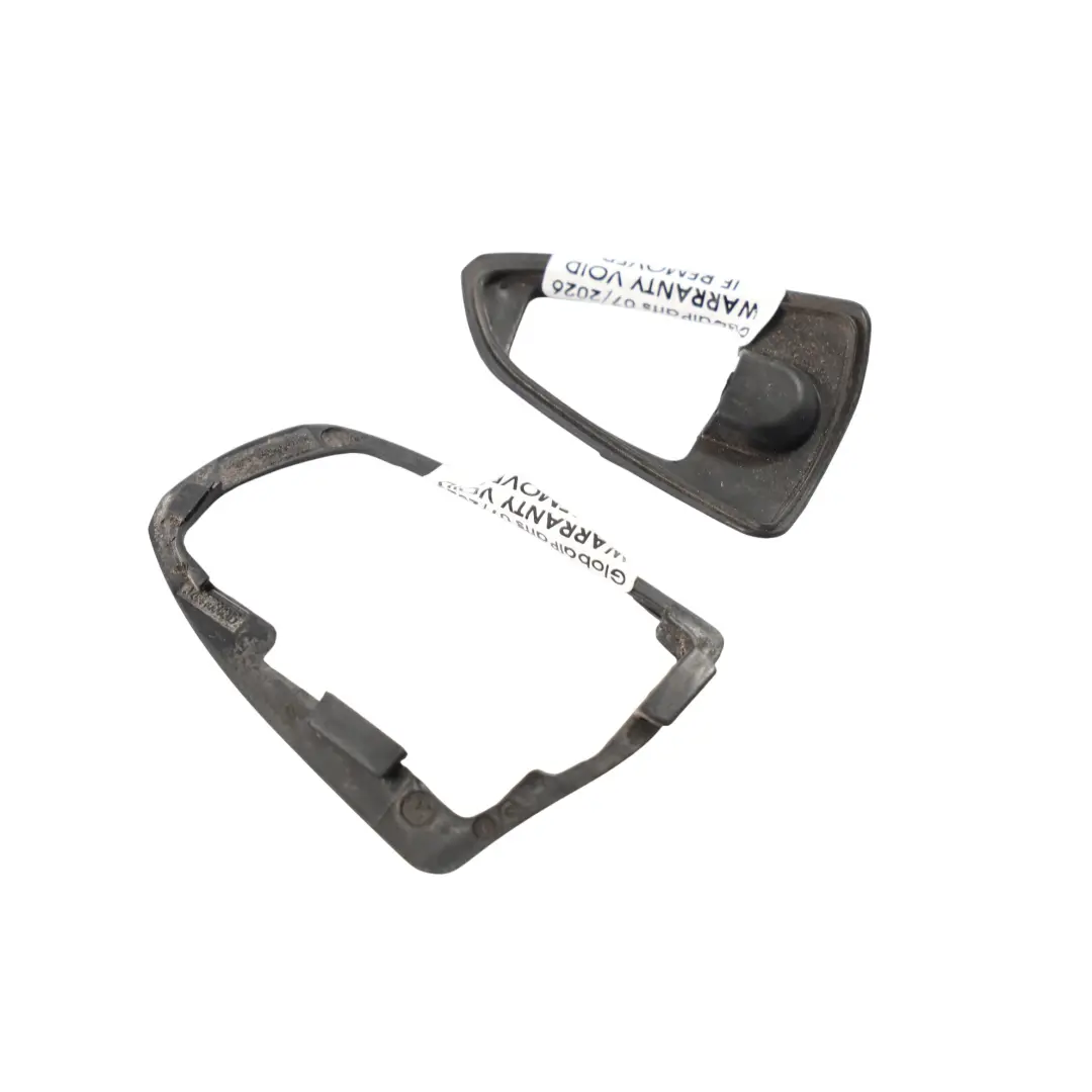 Pokrywa Klamki Zewnętrzna Tylna Prawa do Mercedes X156 W204 W212 o numerze A2047660805 Mercedes X156 W204 W212 Pokrywa Klamki Zewnętrzna Tylna Prawa - SKU A2047660805-1 - Numer Części A2047660805