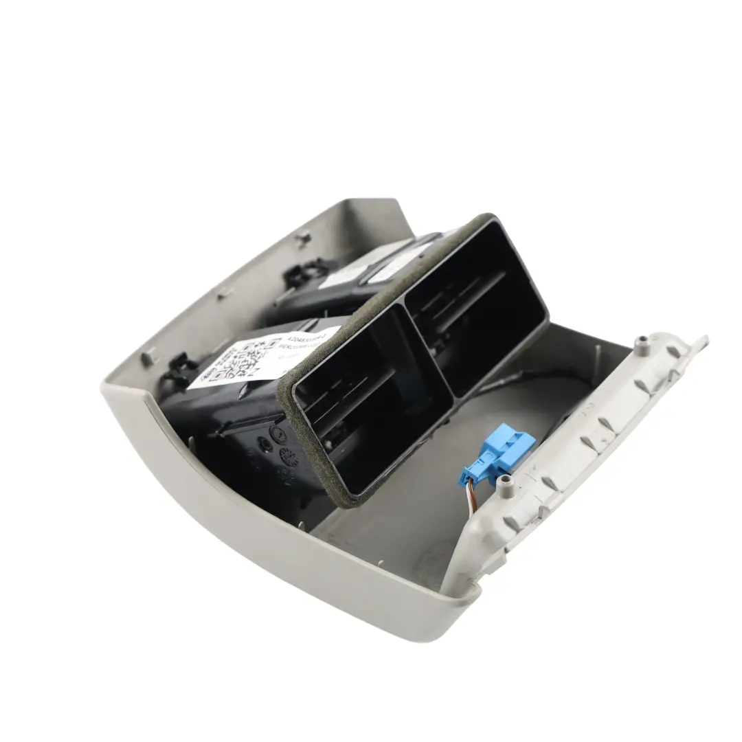 Tylna Kratka Nawiewu Konsoli Szary Alpaka do Mercedes W204 o numerze A2048300954 Mercedes W204 Tylna Kratka Nawiewu Konsoli Szary Alpaka - SKU A2048300954-3 - Numer Części A2048300954