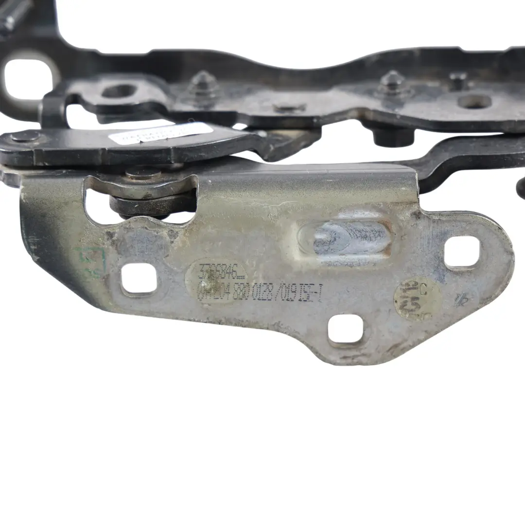Bisagra Capó Delantera Izquierda Gris Tenorita 755 para Mercedes C204 con número de pieza A2048800128 Mercedes C204 Bisagra Capó Delantera Izquierda Gris Tenorita 755 - SKU A2048800128-TNG - Número de pieza A2048800128