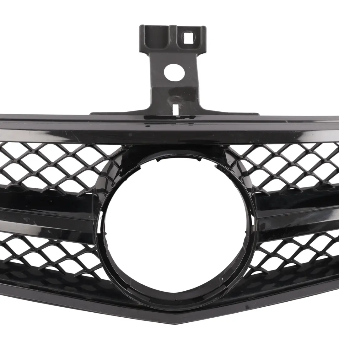 Motorhaube Kühlergrill Abdeckung Verkleidung für Mercedes C204 mit Teilenummer A2048802183 Mercedes C204 Motorhaube Kühlergrill Abdeckung Verkleidung - SKU A2048802183-2 - Teilenummer A2048802183
