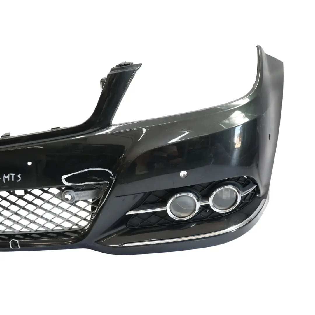 Zderzak Przedni Avantgarde Elegance Magnetite Black - 183 do Mercedes W204 o numerze A2048806347 Mercedes W204 Zderzak Przedni Avantgarde Elegance Magnetite Black - 183 - SKU A2048806347-MTS - Numer Części A2048806347