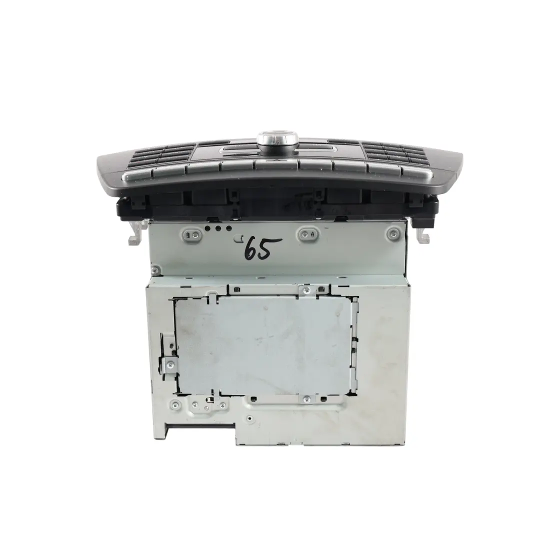 Radio CD Odtwarzacz Multimedialny do Mercedes W204 o numerze A2049006007 Mercedes W204 Radio CD Odtwarzacz Multimedialny - SKU A2049006007 - Numer Części A2049006007