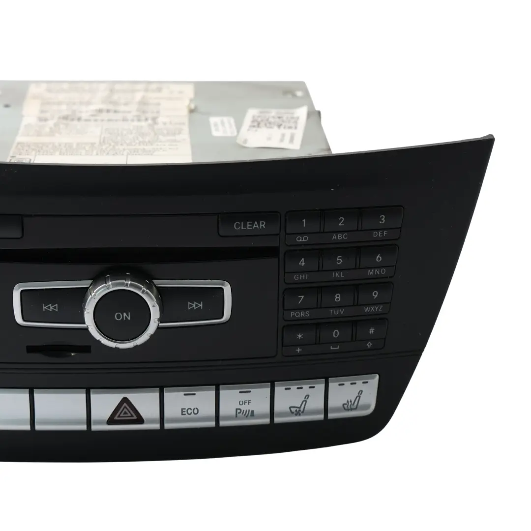Lettore CD Audio Multimedia Radio Unità Centrale per Mercedes W204 con numero di parte A2049006007 Mercedes W204 Lettore CD Audio Multimedia Radio Unità Centrale - SKU A2049006007 - Numero di parte A2049006007