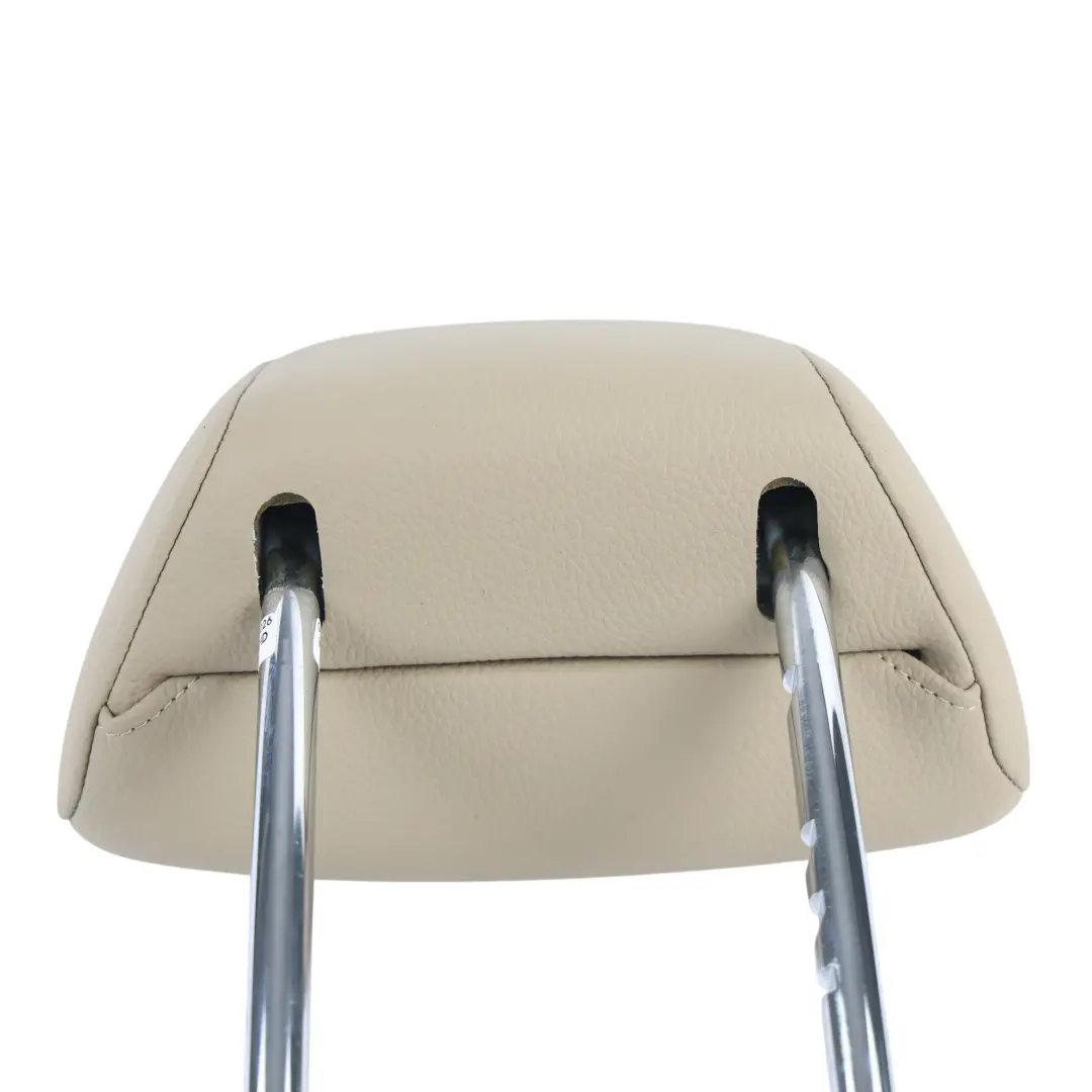 Reposacabezas Asiento Trasero Cuero Beige Izq Der para Mercedes W204 con número de pieza A2049702950 Mercedes W204 Reposacabezas Asiento Trasero Cuero Beige Izq Der - SKU A2049702950-4 - Número de pieza A2049702950