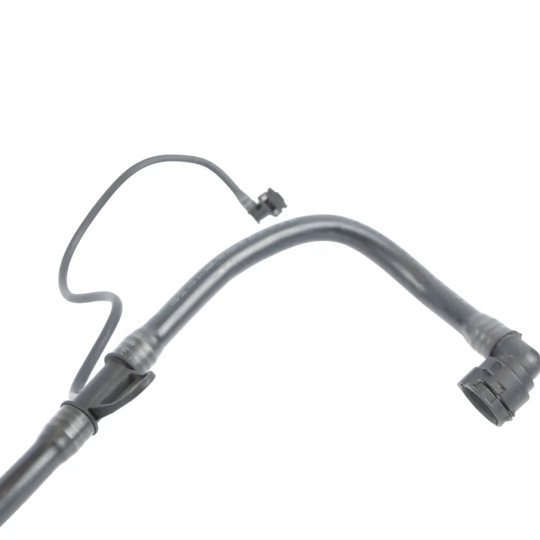 Tubo Manguera Radiador Refrigerante Motor OM651 para Mercedes W205 con número de pieza A2055011991 Mercedes W205 Tubo Manguera Radiador Refrigerante Motor OM651 - SKU A2055011991 - Número de pieza A2055011991