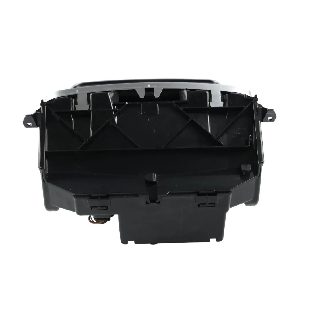 Console centrale Vassoio portacenere anteriore Nero per Mercedes C205 con numero di parte A2056801005 Mercedes C205 Console centrale Vassoio portacenere anteriore Nero - SKU A2056801005 - Numero di parte A2056801005