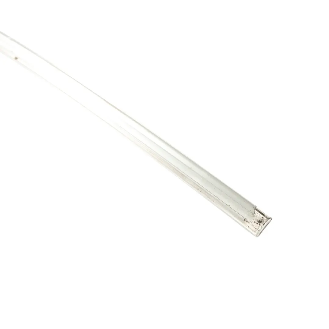 Türfenster Leiste Hinten Links Zierleiste Dichtung für Mercedes W205 mit Teilenummer A2056900380 Mercedes W205 Türfenster Leiste Hinten Links Zierleiste Dichtung - SKU A2056900380-1 - Teilenummer A2056900380