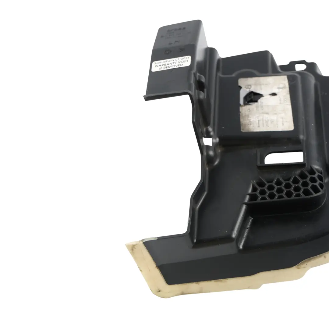Türschloss Abdeckung Halterung Vorne Links für Mercedes C205 C238 mit Teilenummer A2057230108 Mercedes C205 C238 Türschloss Abdeckung Halterung Vorne Links - SKU A2057230108 - Teilenummer A2057230108