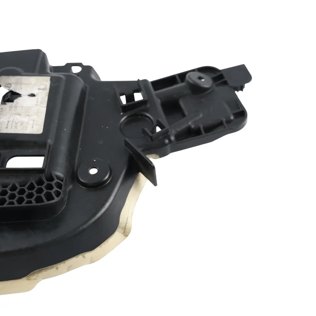 Mercedes C205 C238 Support Cache Serrure Porte Avant Gauche - SKU A2057230108 - Numéro de pièce A2057230108