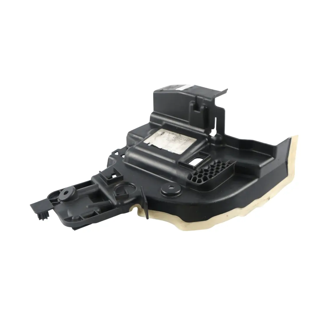 Soporte Cubierta Cerradura Puerta Delantero Derecho para Mercedes C205 con número de pieza A2057230208 Mercedes C205 Soporte Cubierta Cerradura Puerta Delantero Derecho - SKU A2057230208 - Número de pieza A2057230208