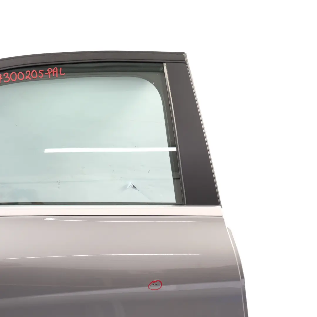 Tür Hinten Rechts Palladium Silber Metallic - 792 für Mercedes W205 mit Teilenummer A2057300205 Mercedes W205 Tür Hinten Rechts Palladium Silber Metallic - 792 - SKU A2057300205-PAL - Teilenummer A2057300205