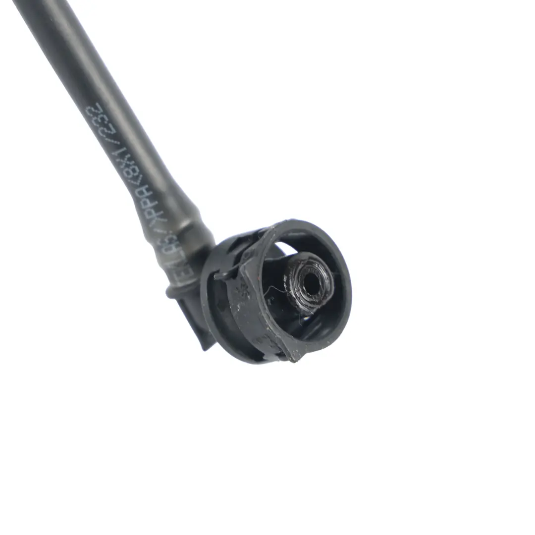 Tuyau Flexible Vide Ligne 2015 pour Mercedes C205 W205 à propos du numéro de pièce A2058306102 Mercedes C205 W205 Tuyau Flexible Vide Ligne 2015 - SKU A2058306102 - Numéro de pièce A2058306102