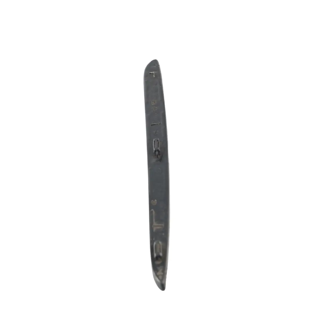 Moldura Parachoques Trasero Rejilla Derecha para Mercedes W205 AMG con número de pieza A2058850153 Mercedes W205 AMG Moldura Parachoques Trasero Rejilla Derecha - SKU A2058850153 - Número de pieza A2058850153