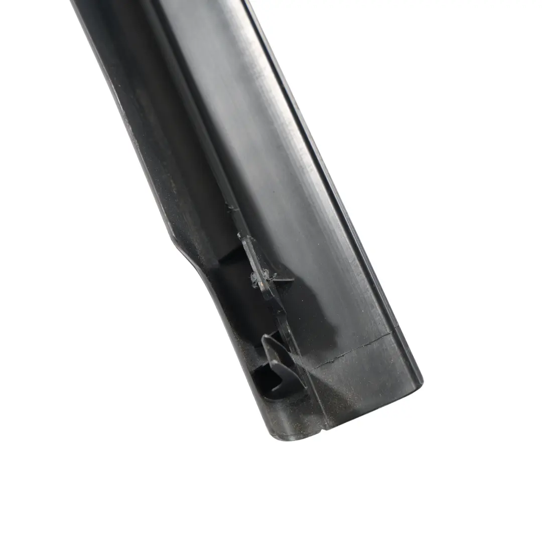 Copertura Soglia Porta Anteriore Sinistra per Mercedes C204 C207 con numero di parte A2076860336 Mercedes C204 C207 Copertura Soglia Porta Anteriore Sinistra - SKU A2076860336-1 - Numero di parte A2076860336